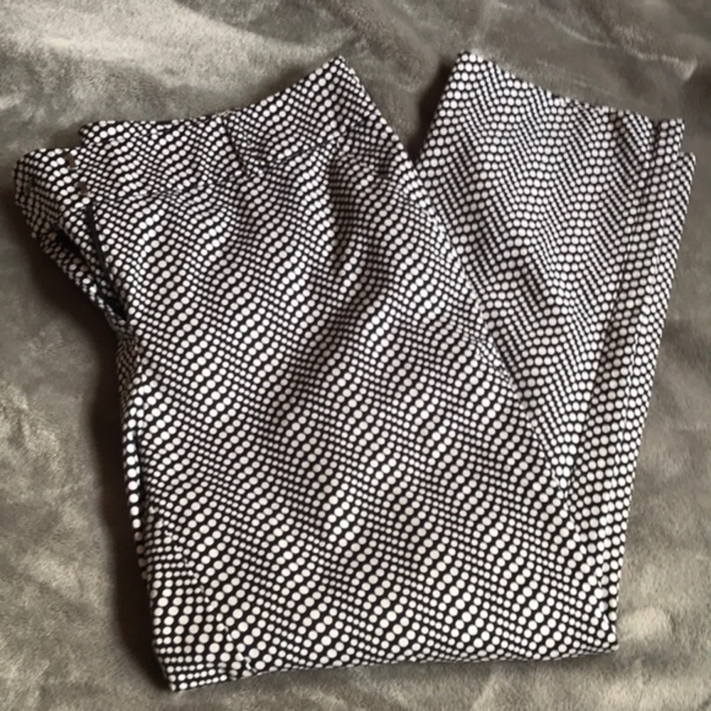 New York & Company capris size 6‎